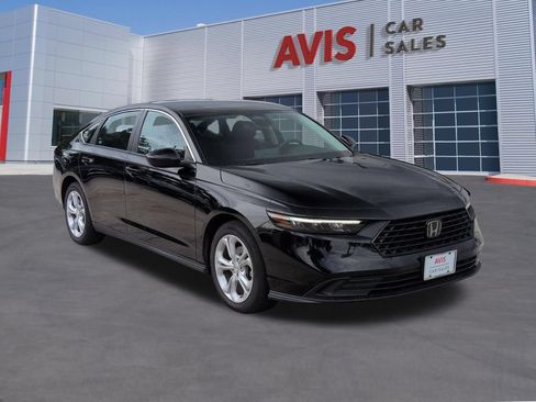 Used 2025 Honda Accord LX image 3