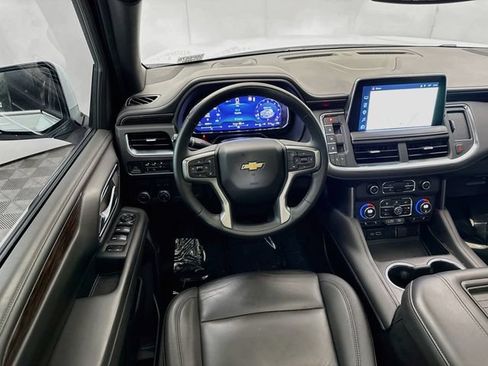Used 2023 Chevrolet Suburban LT w/ LT Signature Plus Package RWD image 25