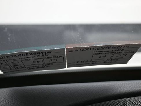 Used 2023 Mercedes-Benz E 350 4MATIC Sedan image 10