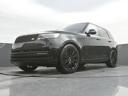 Used 2023 Land Rover Range Rover SE AWD/4WD image 40