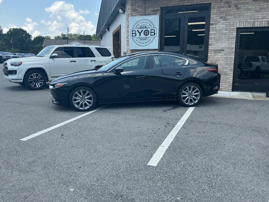 Used 2025 MAZDA MAZDA3 s FWD image 2