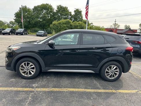 Used 2017 Hyundai Tucson SE w/ SE Popular Package 02 AWD/4WD image 2