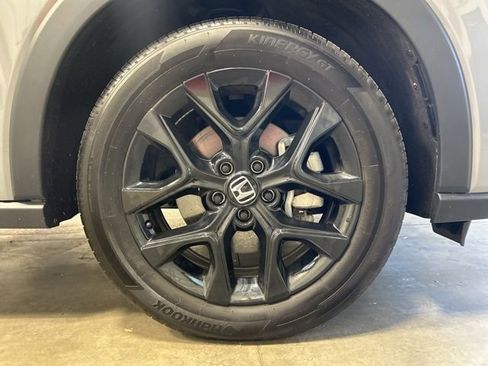 Certified 2025 Honda HR-V Sport image 12