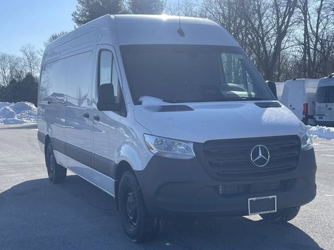New 2025 Mercedes-Benz Sprinter 2500 image 2