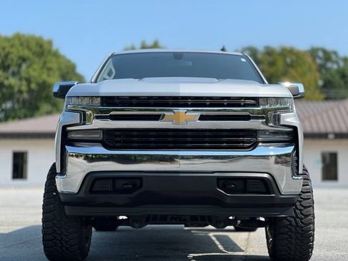 Used 2019 Chevrolet Silverado 1500 LT w/ All-Star Edition AWD/4WD image 2