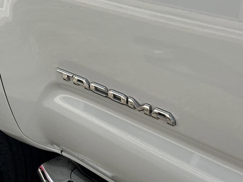 Used 2023 Toyota Tacoma SR5 image 21