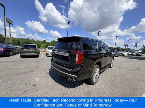 Used 2024 GMC Yukon Denali w/ Advanced Technology Package AWD/4WD image 4