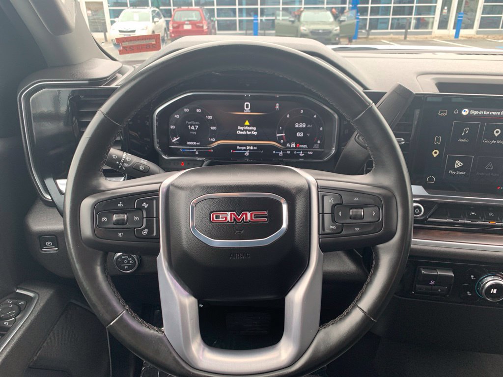 Used 2025 GMC Sierra 1500 SLT AWD/4WD image 9