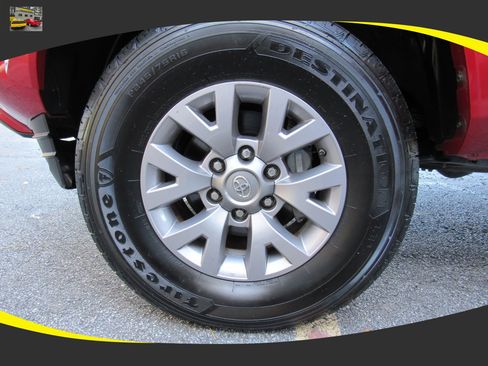 Used 2019 Toyota Tacoma SR5 image 27