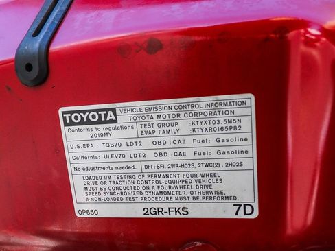 Used 2019 Toyota Tacoma TRD Sport w/ Technology Package RWD image 28