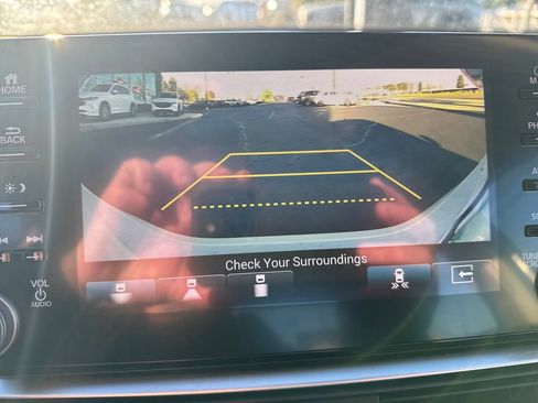 Used 2020 Honda Accord Touring image 27