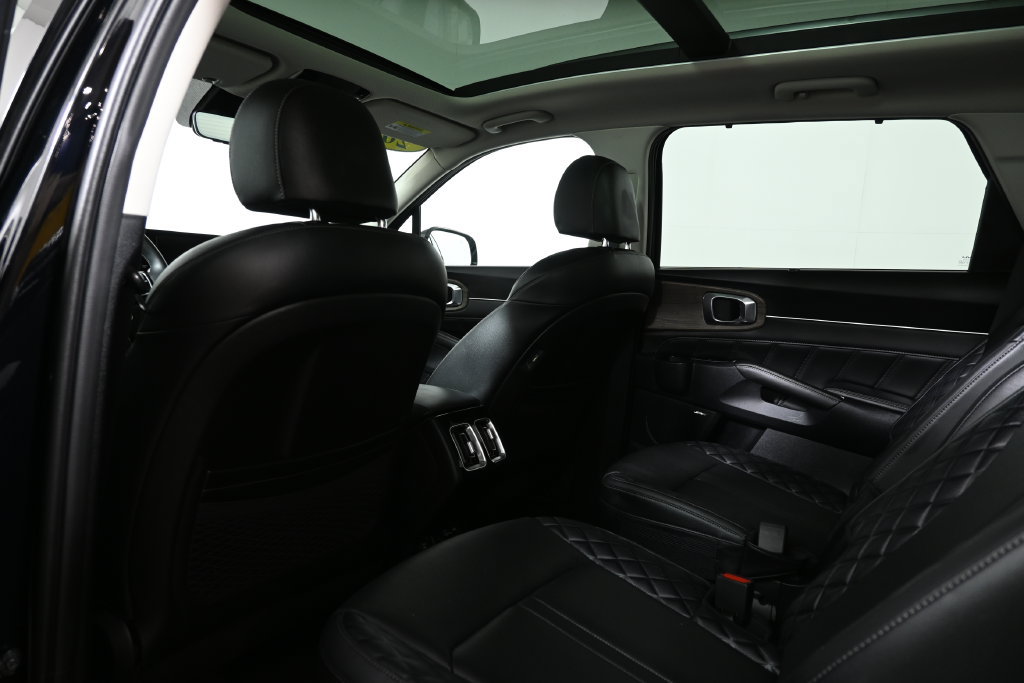 Used 2023 Kia Sorento SX Prestige AWD/4WD image 35