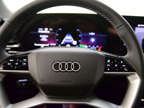 New 2025 Audi Q5 Premium Plus image 14