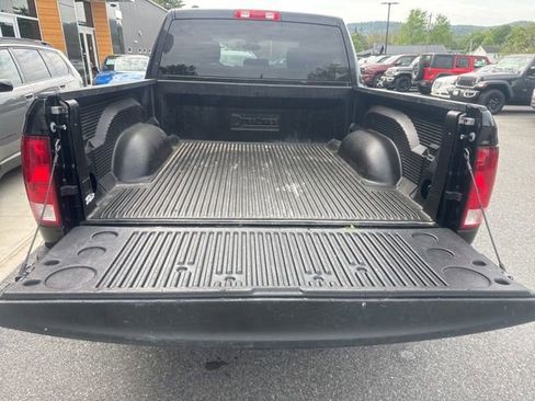 Used 2023 RAM 1500 Classic SLT AWD/4WD image 26