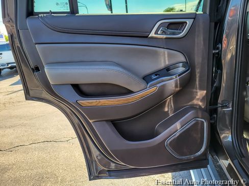 Certified 2020 GMC Yukon Denali w/ Denali Premium Package AWD/4WD image 19
