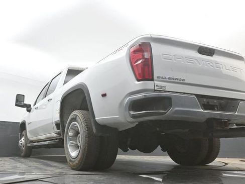 Used 2023 Chevrolet Silverado 3500 LT AWD/4WD image 33