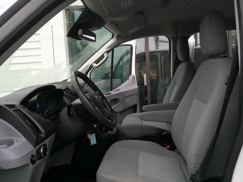 Used 2017 Ford Transit 150 XL image 9