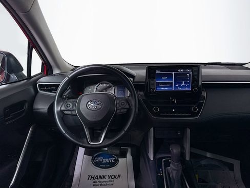 Certified 2022 Toyota Corolla Cross LE image 18