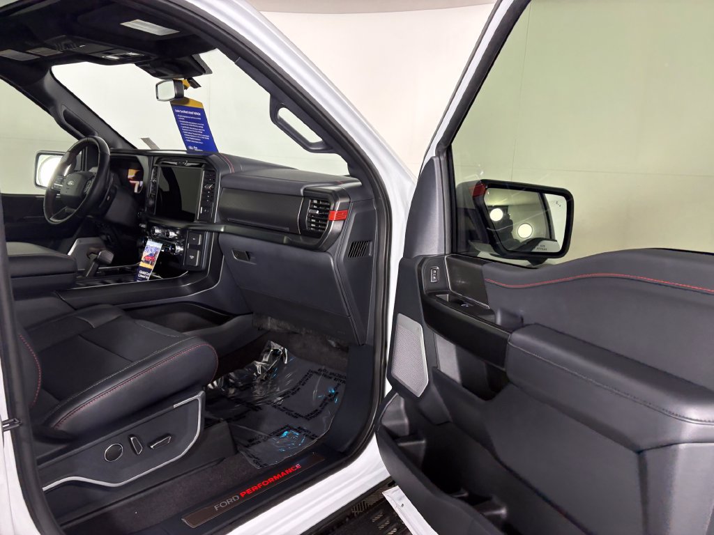 Used 2025 Ford F150 Raptor AWD/4WD image 36