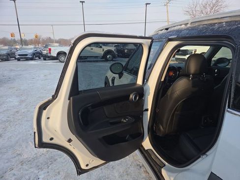 Used 2019 MINI Cooper Countryman S w/ Premium Package image 21