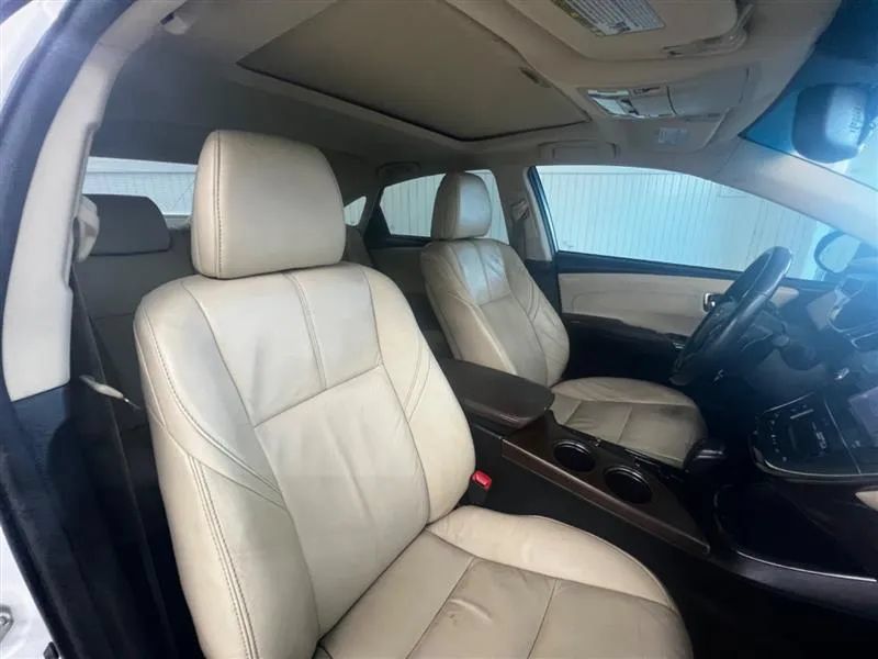 Used 2013 Toyota Avalon XLE Touring FWD image 11