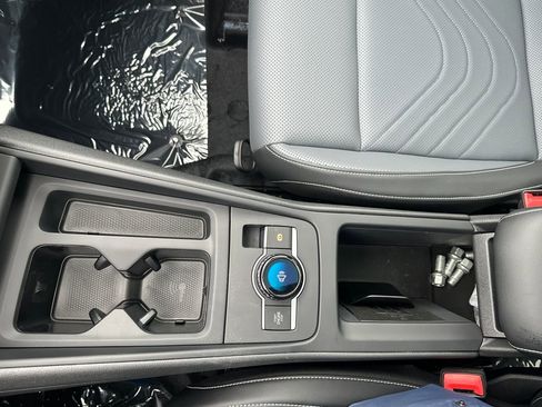 New 2026 Volkswagen Tiguan SE R-Line image 13