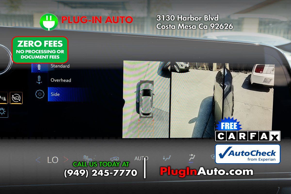Used 2024 Chevrolet Equinox EV RS FWD image 40