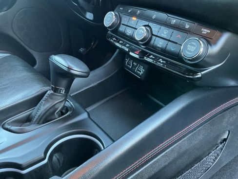 Used 2024 Dodge Durango GT image 17