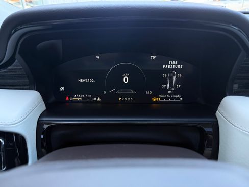 Used 2022 Lincoln Nautilus Black Label w/ Class II Trailer Tow Package image 23