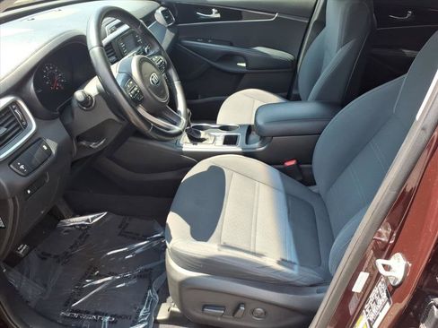Used 2016 Kia Sorento AWD w/ LX Convenience Package image 5