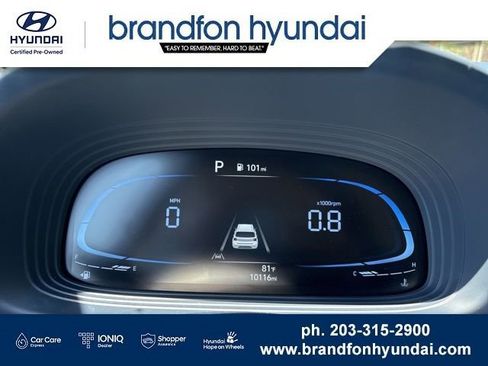 Certified 2023 Hyundai Venue Limited FWD image 17