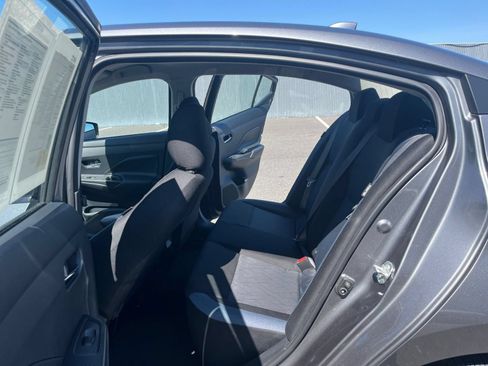 Used 2025 Nissan Versa SV FWD image 25