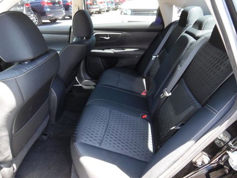 Used 2017 Nissan Altima 2.5 SV FWD image 18