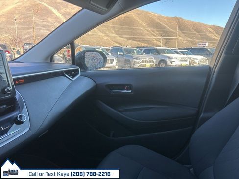 Used 2020 Toyota Corolla LE image 31