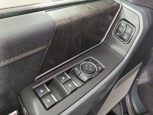 Used 2023 Ford F150 Lightning Lariat AWD/4WD image 17