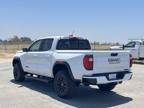 New 2026 GMC Canyon Elevation w/ LPO, Black Badging Package RWD image 5