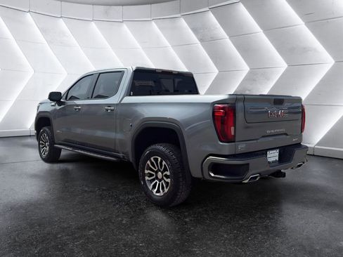 Used 2021 GMC Sierra 1500 AT4 w/ AT4 Premium Package AWD/4WD image 5
