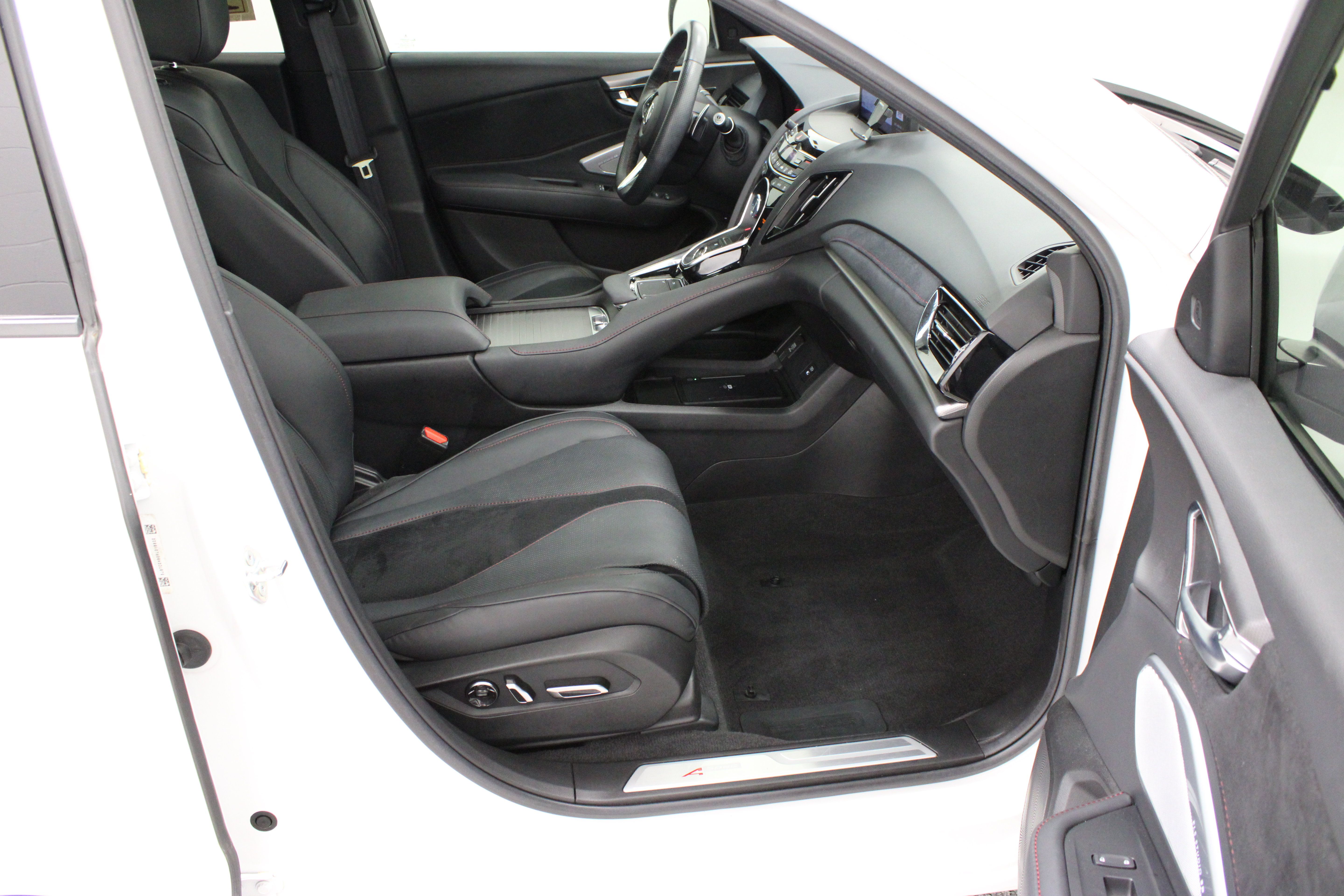 Used 2024 Acura RDX w/ Advance Package AWD/4WD image 42
