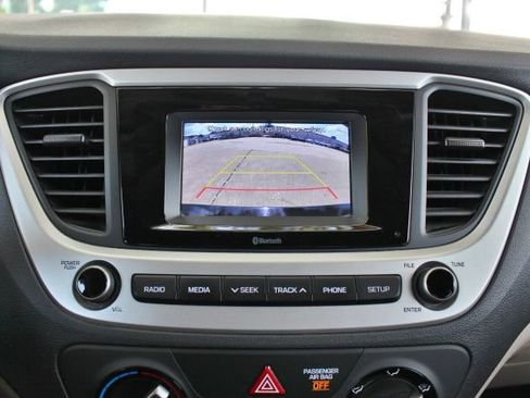 Used 2022 Hyundai Accent SE w/ Cargo Package image 19