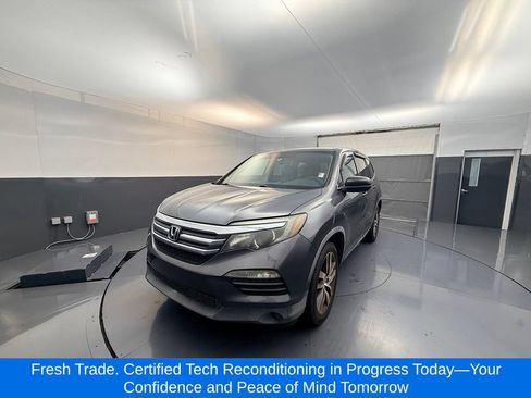 Used 2016 Honda Pilot LX image 1