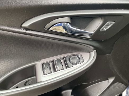 Used 2023 Chevrolet Malibu LT image 22