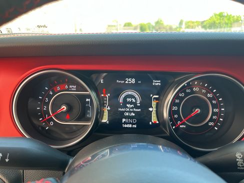 Certified 2022 Jeep Wrangler Unlimited Rubicon w/ LED Lighting Group AWD/4WD image 14