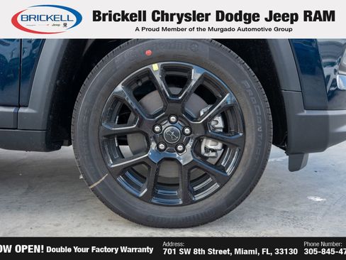 New 2026 Jeep Compass Latitude AWD/4WD image 38