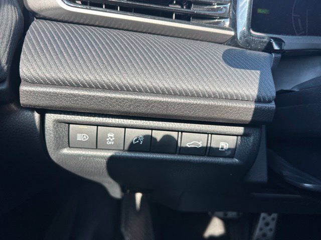 Used 2025 Toyota Camry SE FWD image 21