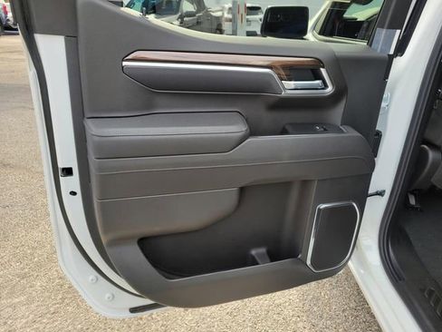 New 2026 Chevrolet Silverado 1500 LT w/ Z71 Off-Road Package image 9