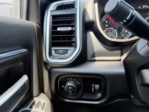 Used 2024 RAM 2500 Big Horn w/ Night Edition AWD/4WD image 13