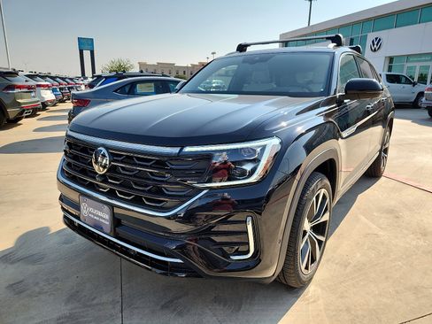 New 2026 Volkswagen Atlas Cross Sport SEL Premium R-Line image 3