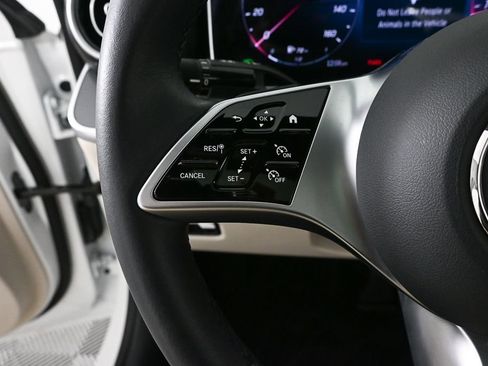 Used 2025 Mercedes-Benz C 300 Sedan image 9