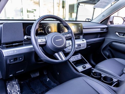 Used 2024 Hyundai Kona Limited FWD image 19