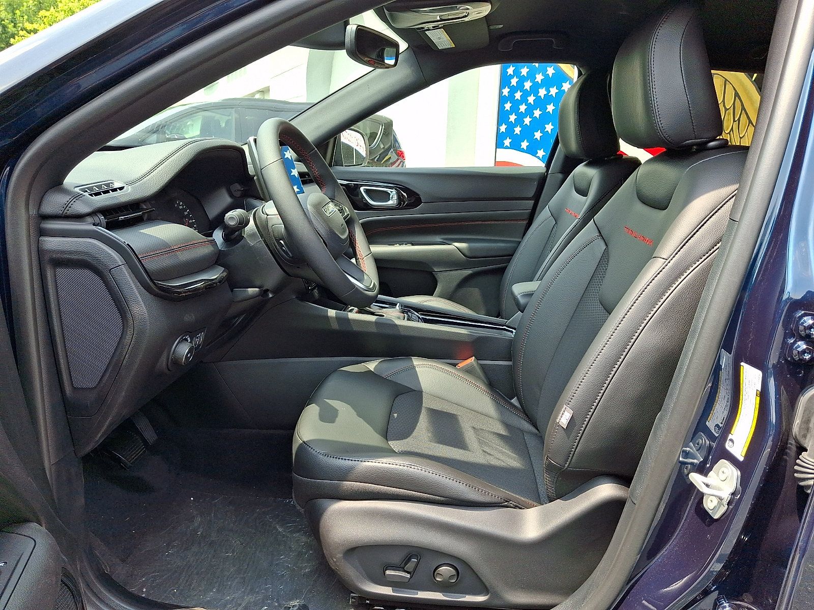 New 2026 Jeep Compass Trailhawk AWD/4WD image 9